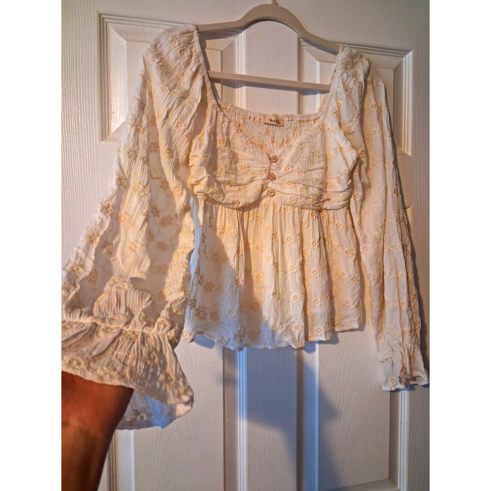 Ivory Embroidered Floral Babydoll Top Bell Sleeve Cottagecore Boho Romantic